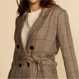 EUC Pink Martini Houndstooth Trench coat XS with belt